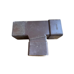 Raccordo a t per scarico acque  pvc quadrato 80x80 testa di moro