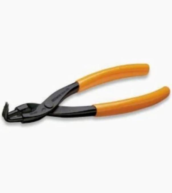 Pinza per anelli elastici con becchi piegati ergonomica MAC impugnatura arancione su sfondo bianco