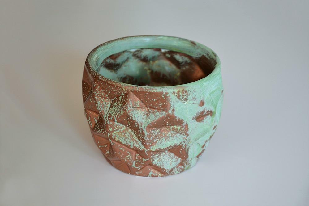 vaso decorato con effetto ossido verde su base rame utilizzando attivatore Owatrol Copper Spirit