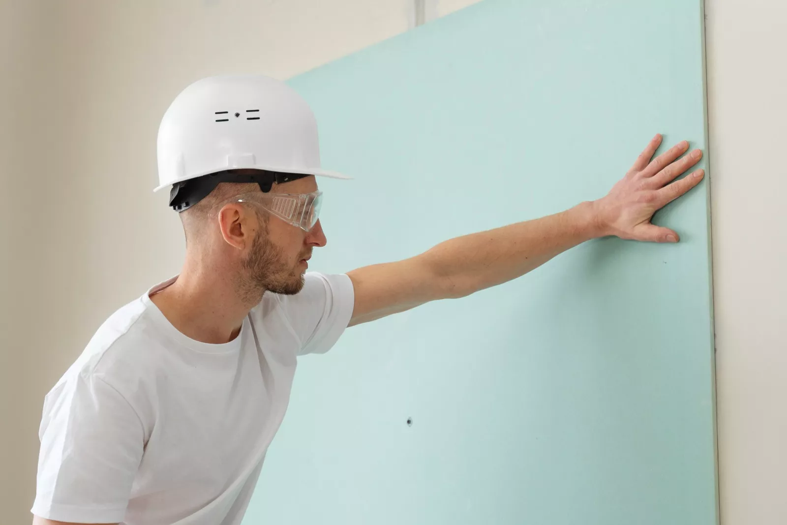 Materiali isolanti in edilizia: caratteristiche, prestazioni e normativa